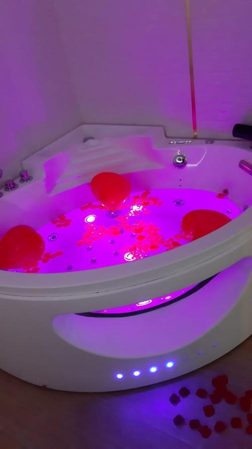 Nid D'Amour Baignoire/Jacuzzi Ница Екстериор снимка